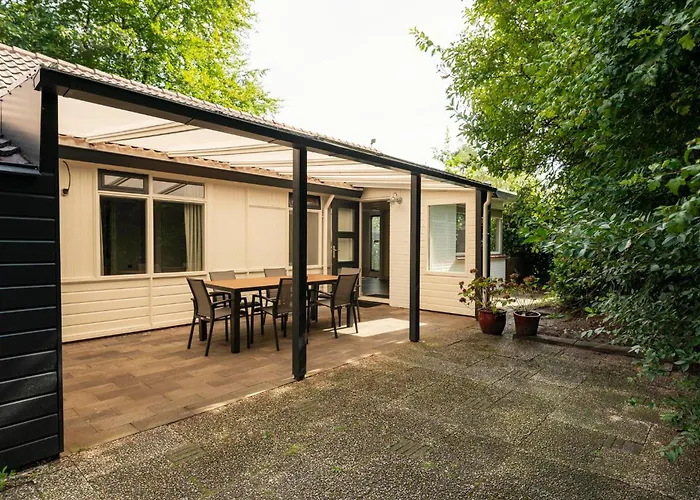 Luxe 12-persoons Groepsvilla - Gelijkvloers Met Tuin & Loungeset *